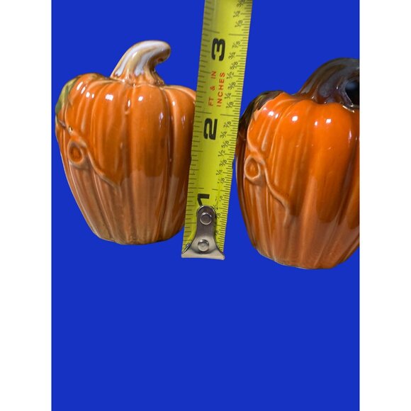 Thanksgiving Fall Pumpkin Salt and Pepper Shaker Set - Picture 8 of 9